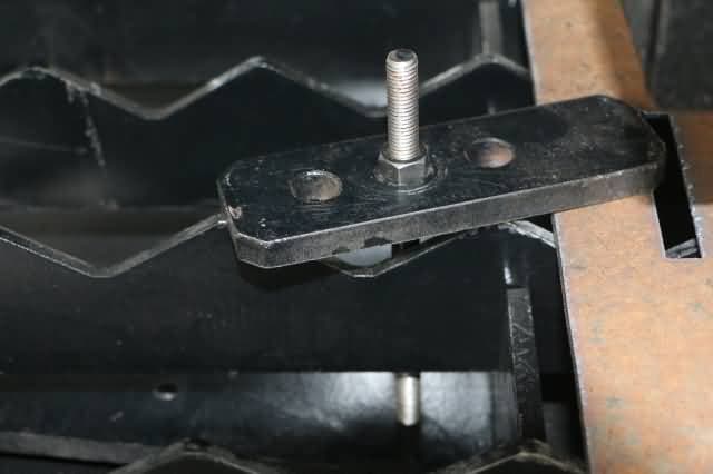 Fixing fixture for steel plate of CNC drilling machine